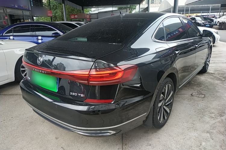 Used Volkswagen Passat 2022 330TSI Starry Elite Edition Rear Right 45 Deg