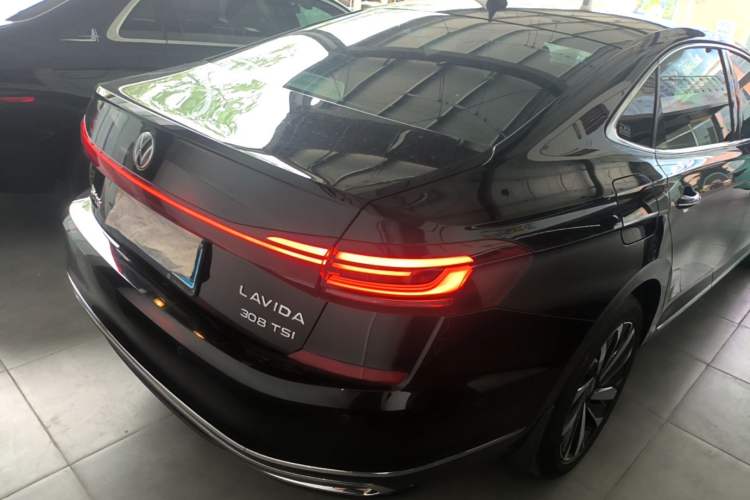 Used Volkswagen Passat 2022 330TSI Starry Luxury Edition Rear Right 45 Deg