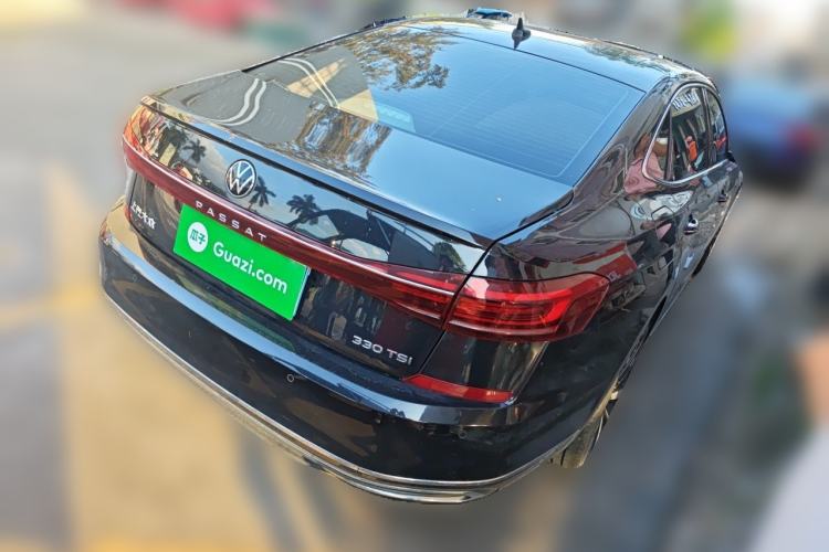 Used Volkswagen Passat 2022 330TSI Luxury Edition Rear Right 45 Deg