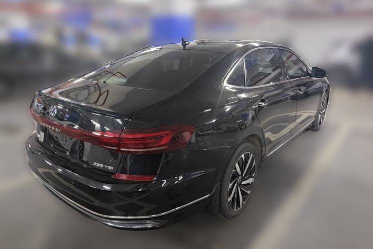 Used Volkswagen Passat 2022 330TSI Luxury Edition Rear Right 45 Deg
