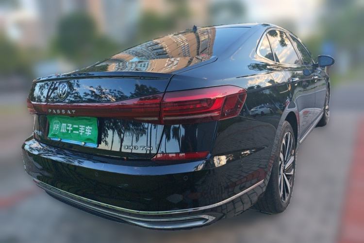 Used Volkswagen Passat 2022 330TSI Starry Luxury Edition Rear Right 45 Deg