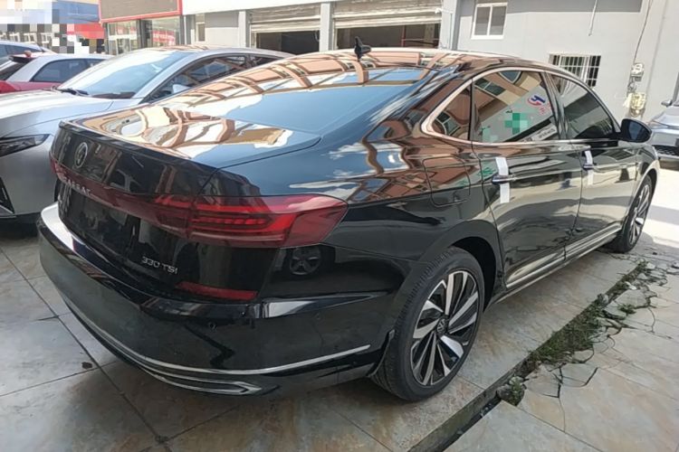 Used Volkswagen Passat 2022 330TSI Luxury Edition Custom Version Rear Right 45 Deg
