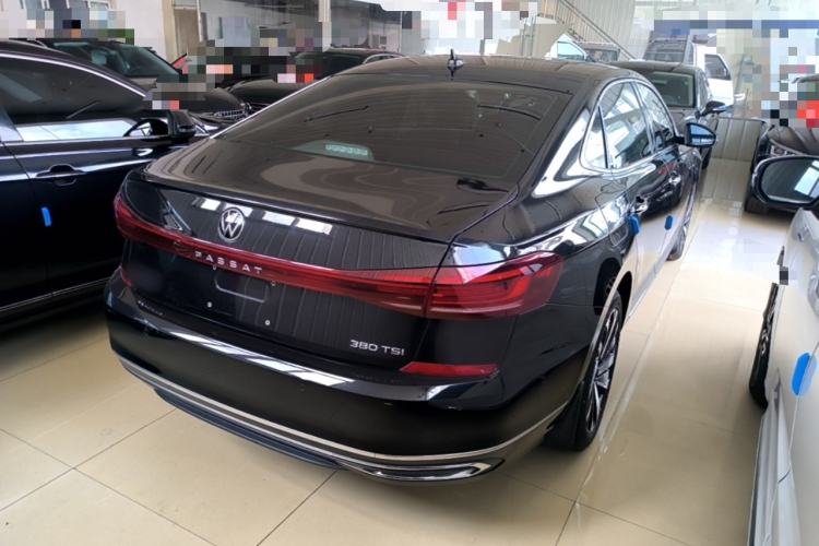 Used Volkswagen Passat 2022 380TSI Luxury Edition Rear Right 45 Deg
