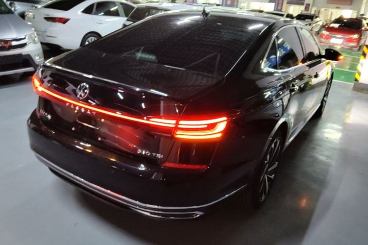 Used Volkswagen Passat 2022 330TSI Elite Edition Rear Right 45 Deg