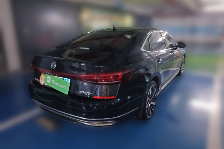 Used Volkswagen Passat 2022 330TSI Luxury Edition Rear Right 45 Deg