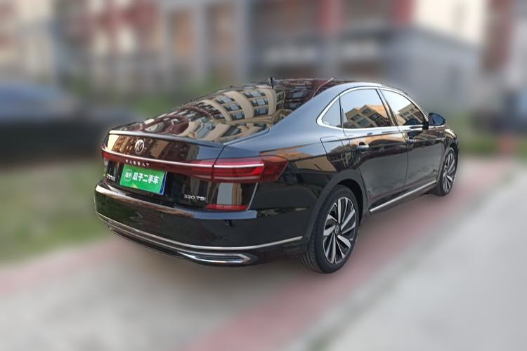 Used Volkswagen Passat 2022 330TSI Starry Elite Edition Rear Right 45 Deg