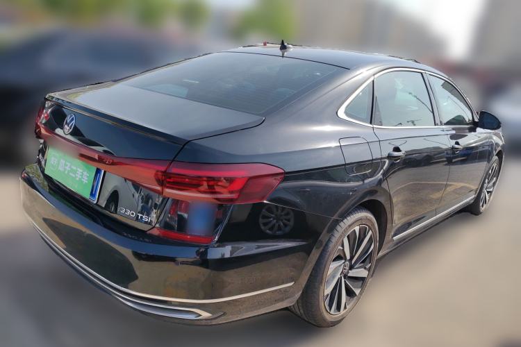 Used Volkswagen Passat 2022 330TSI Starry Elite Edition Rear Right 45 Deg