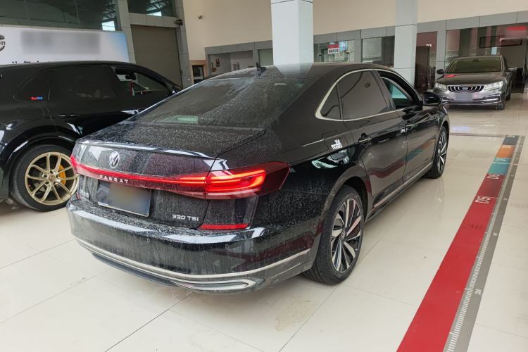 Used Volkswagen Passat 2022 330TSI Luxury Edition Rear Right 45 Deg
