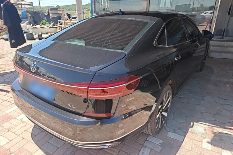 Used Volkswagen Passat 2022 330TSI Luxury Edition Rear Right 45 Deg