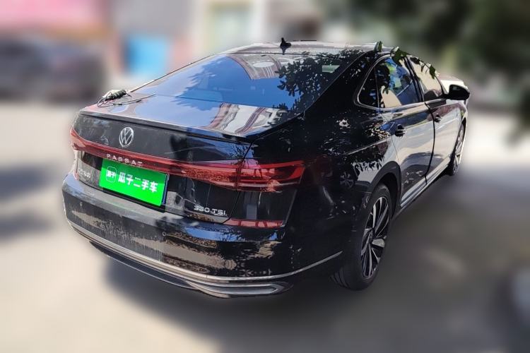 Used Volkswagen Passat 2022 330TSI Luxury Edition Rear Right 45 Deg