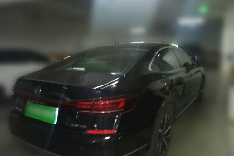 Used Volkswagen Passat 2022 330TSI Starry Elite Edition Rear Right 45 Deg