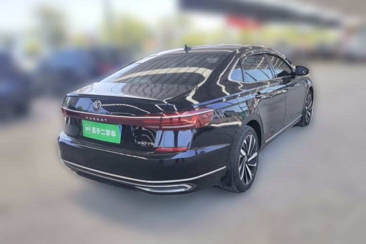 Used Volkswagen Passat 2022 330TSI Luxury Edition Rear Right 45 Deg
