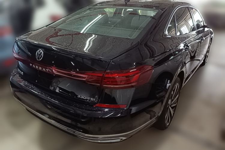 Used Volkswagen Passat 2022 330TSI Starry Luxury Edition Rear Right 45 Deg