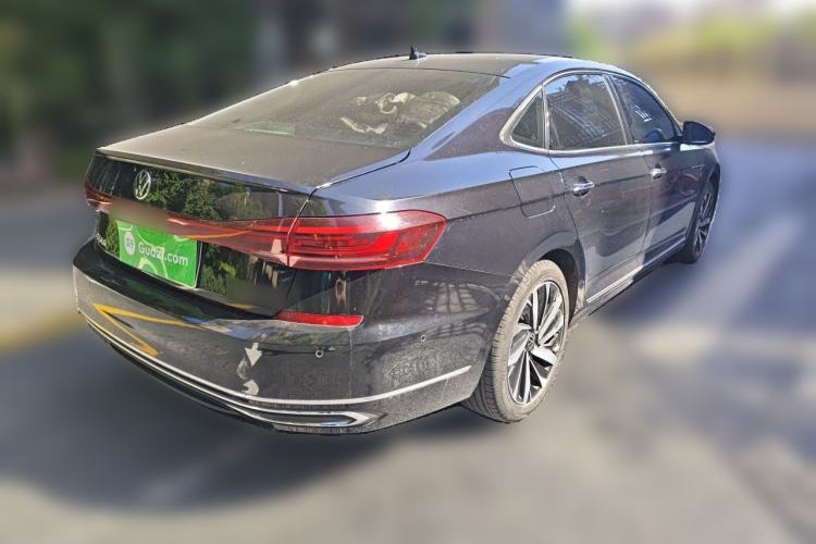 Used Volkswagen Passat 2022 330TSI Starry Luxury Edition Rear Right 45 Deg