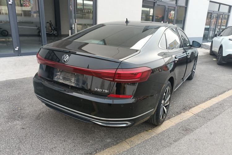 Used Volkswagen Passat 2022 330TSI Starry Elite Edition Rear Right 45 Deg