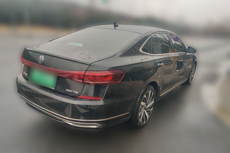 Used Volkswagen Passat 2022 380TSI Flagship Edition Rear Right 45 Deg