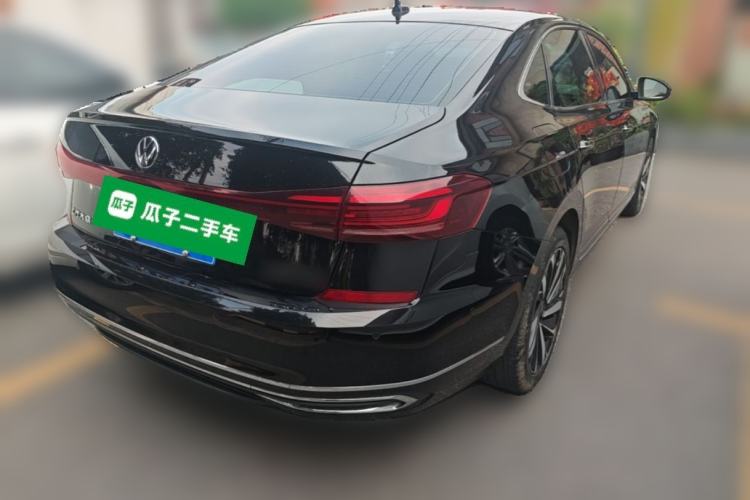 Used Volkswagen Passat 2022 330TSI Luxury Edition Rear Right 45 Deg