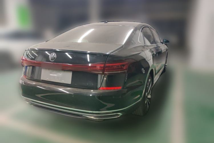 Used Volkswagen Passat 2022 330TSI Starry Elite Edition Rear Right 45 Deg