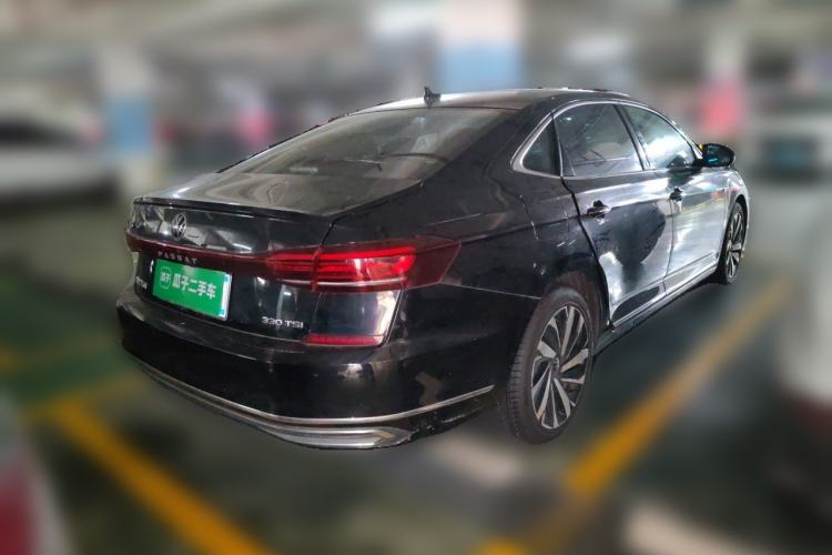 Used Volkswagen Passat 2022 330TSI Starry Elite Edition Rear Right 45 Deg