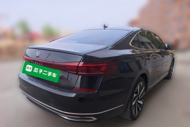 Used Volkswagen Passat 2022 330TSI Luxury Edition Rear Right 45 Deg