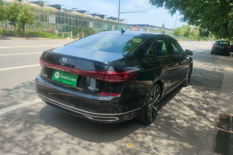 Used Volkswagen Passat 2022 330TSI Starry Elite Edition Rear Right 45 Deg