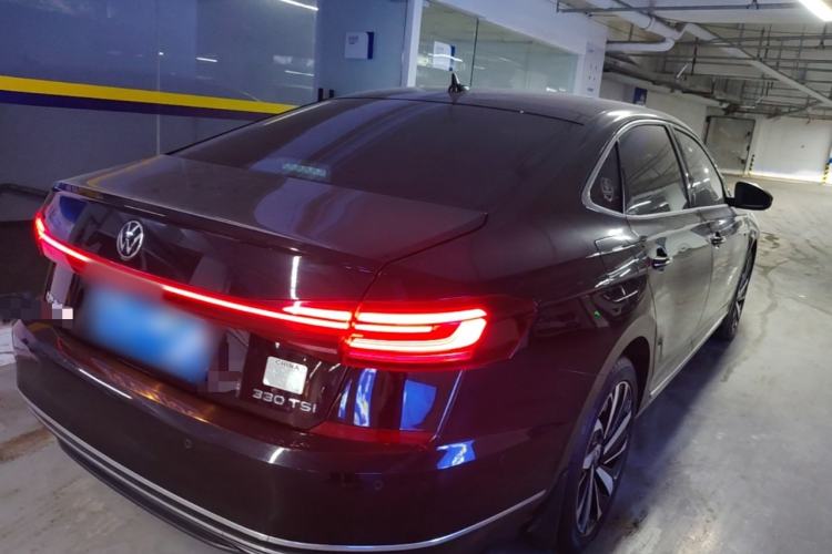 Used Volkswagen Passat 2022 330TSI Starry Luxury Edition Rear Right 45 Deg