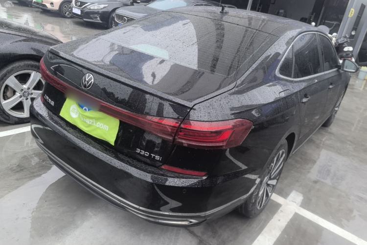 Used Volkswagen Passat 2022 330TSI Starry Elite Edition Rear Right 45 Deg