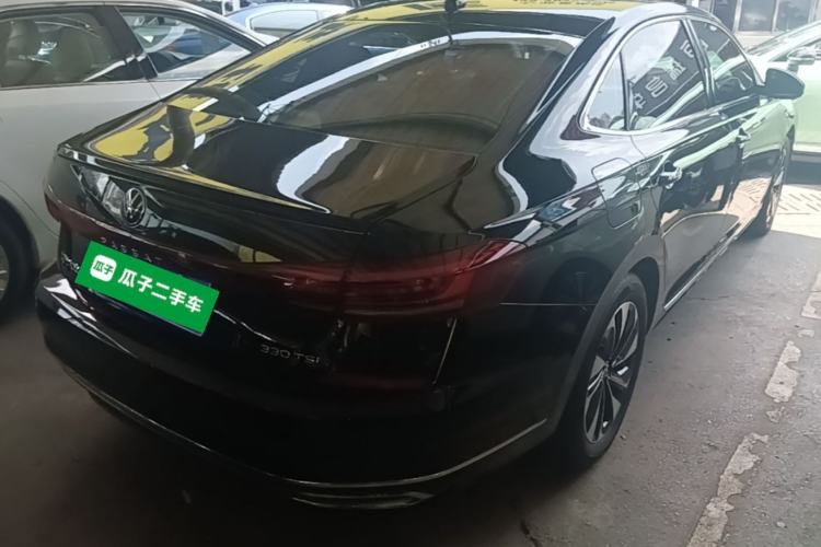 Used Volkswagen Passat 2022 330TSI Starry Elite Edition Custom Version Rear Right 45 Deg