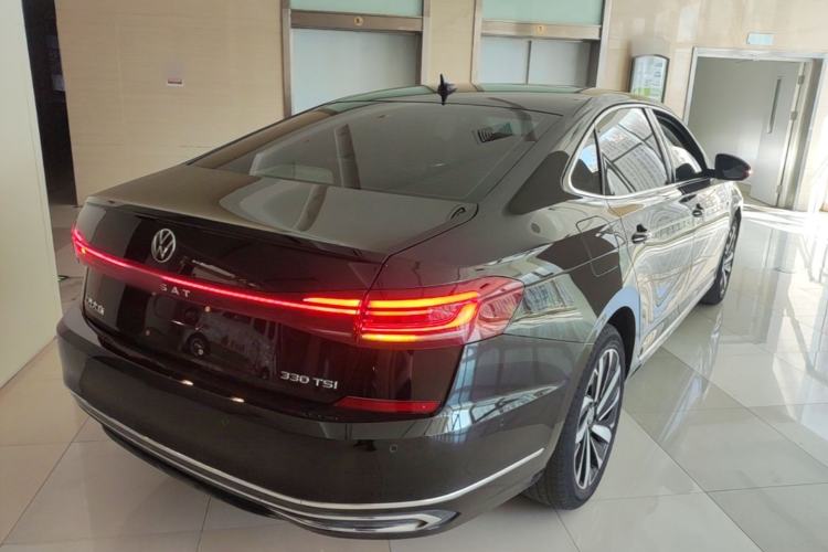 Used Volkswagen Passat 2022 330TSI Starry Luxury Edition – Exclusive Special Edition Rear Right 45 Deg