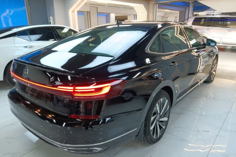 Used Volkswagen Passat 2022 330TSI Starry Elite Edition Rear Right 45 Deg