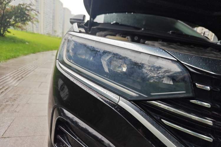 Used Volkswagen Passat 2022 330TSI Elite Edition Right Front Headlight