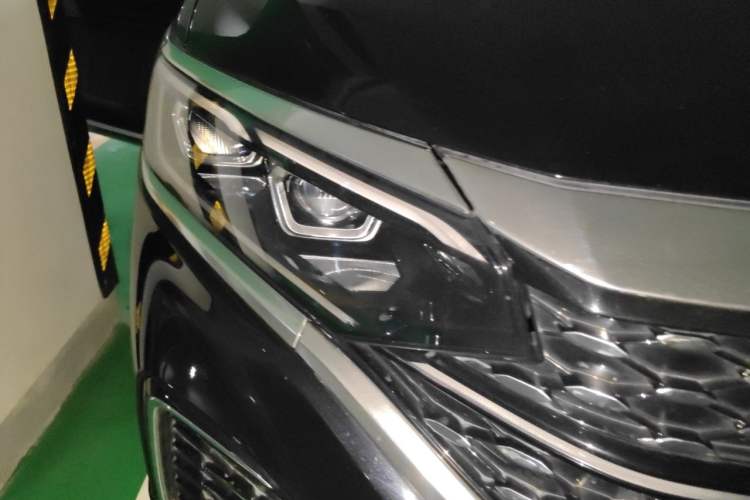 Used Volkswagen Passat 2022 330TSI Starry Luxury Edition Right Front Headlight