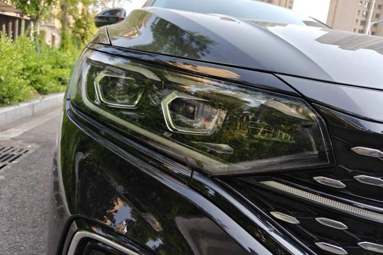 Used Volkswagen Passat 2022 330TSI Starry Luxury Edition Right Front Headlight