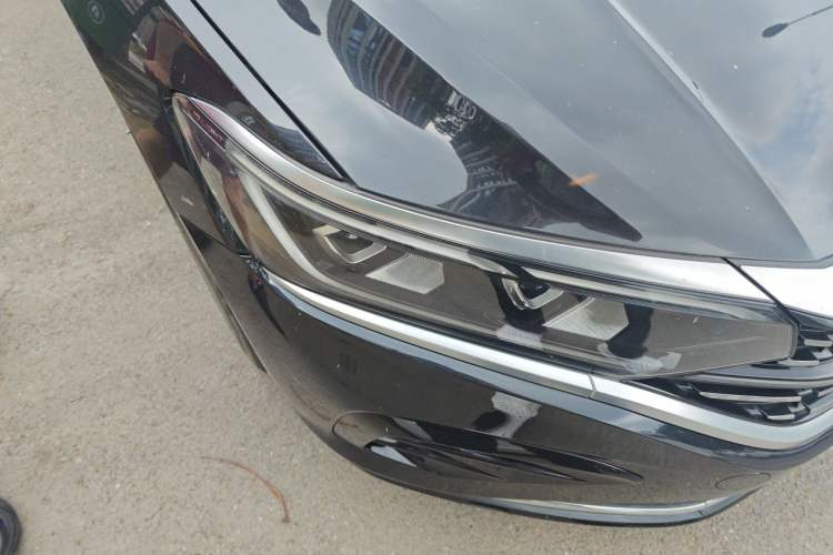 Used Volkswagen Passat 2022 330TSI Luxury Edition Right Front Headlight