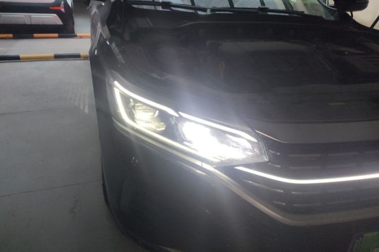Used Volkswagen Passat 2022 330TSI Luxury Edition Right Front Headlight