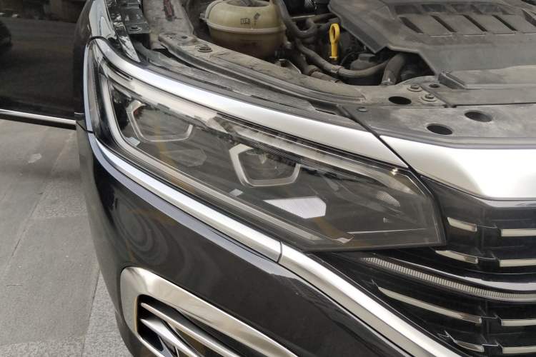 Used Volkswagen Passat 2022 330TSI Luxury Edition Right Front Headlight