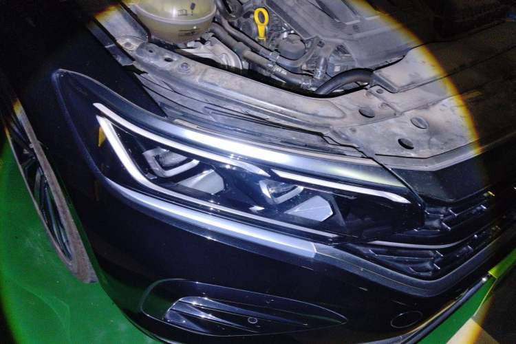 Used Volkswagen Passat 2022 330TSI Luxury Edition Right Front Headlight