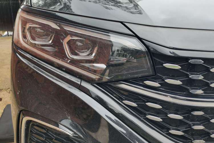 Used Volkswagen Passat 2022 330TSI Starry Luxury Edition Right Front Headlight