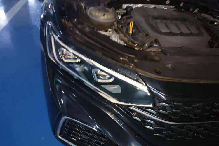 Used Volkswagen Passat 2022 330TSI Luxury Edition Right Front Headlight