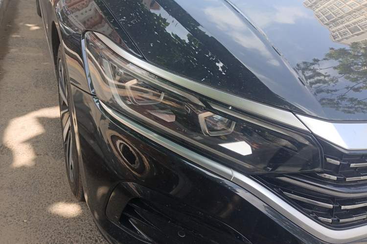 Used Volkswagen Passat 2022 330TSI Luxury Edition Right Front Headlight