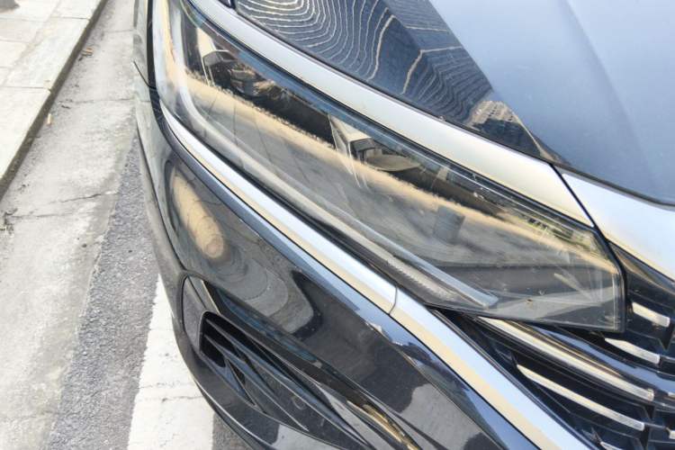 Used Volkswagen Passat 2022 330TSI Elite Edition Right Front Headlight
