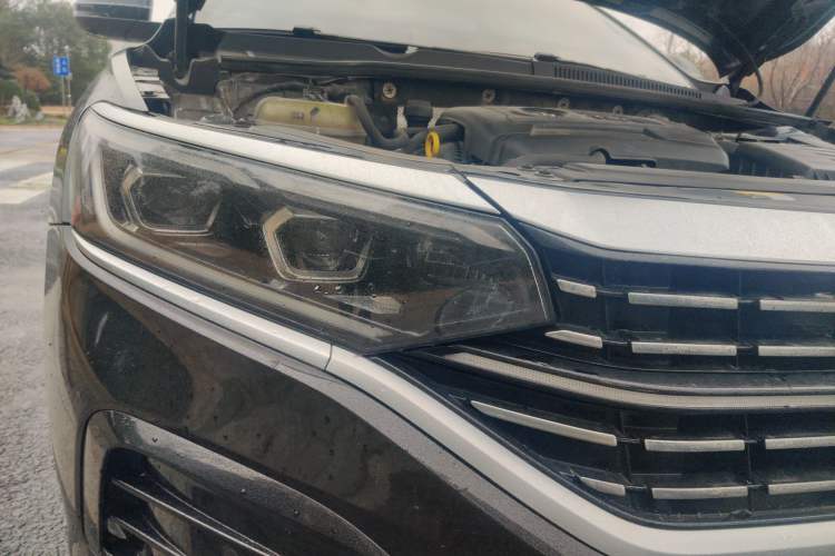 Used Volkswagen Passat 2022 380TSI Flagship Edition Right Front Headlight