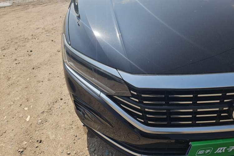 Used Volkswagen Passat 2022 330TSI Luxury Edition Right Front Headlight