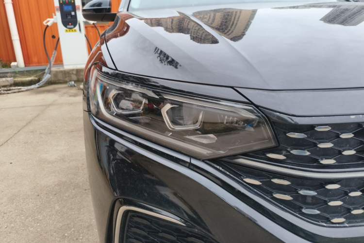 Used Volkswagen Passat 2022 330TSI Starry Luxury Edition Right Front Headlight