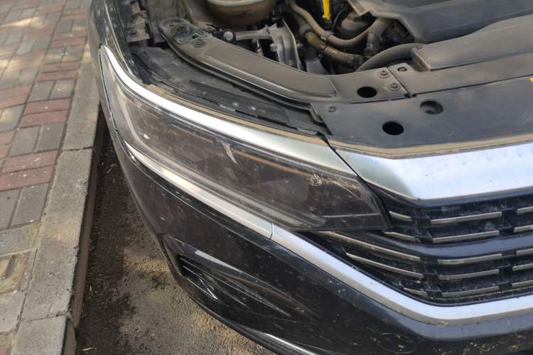 Used Volkswagen Passat 2022 330TSI Elite Edition Right Front Headlight