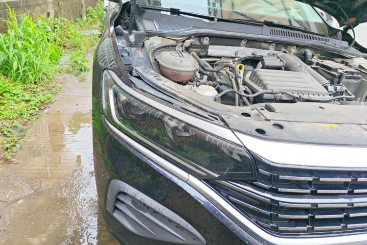 Used Volkswagen Passat 2022 280TSI Business Edition Right Front Headlight