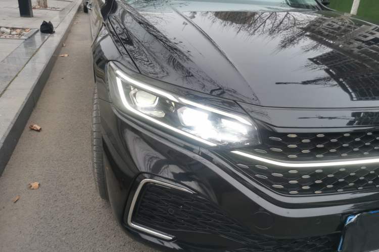 Used Volkswagen Passat 2022 330TSI Starry Luxury Edition Right Front Headlight
