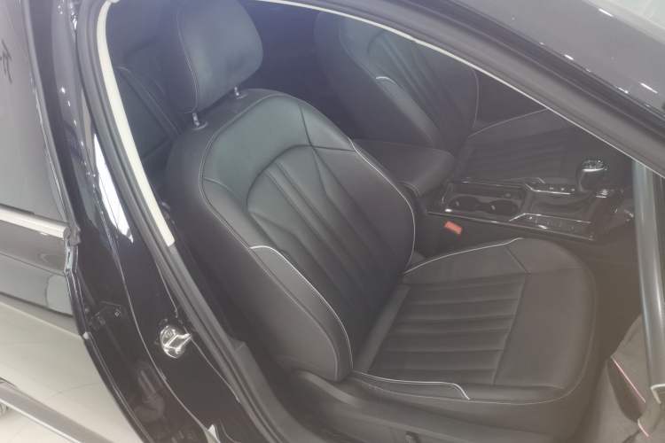 Used Volkswagen Passat 2022 330TSI Elite Edition Right Front Seat