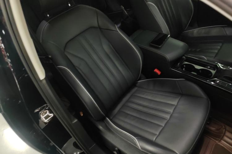 Used Volkswagen Passat 2022 330TSI Starry Elite Edition Custom Version Right Front Seat