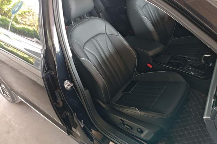 Used Volkswagen Passat 2022 330TSI Starry Elite Edition Right Front Seat